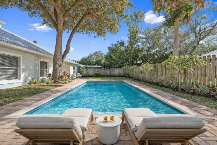 Staged Pool