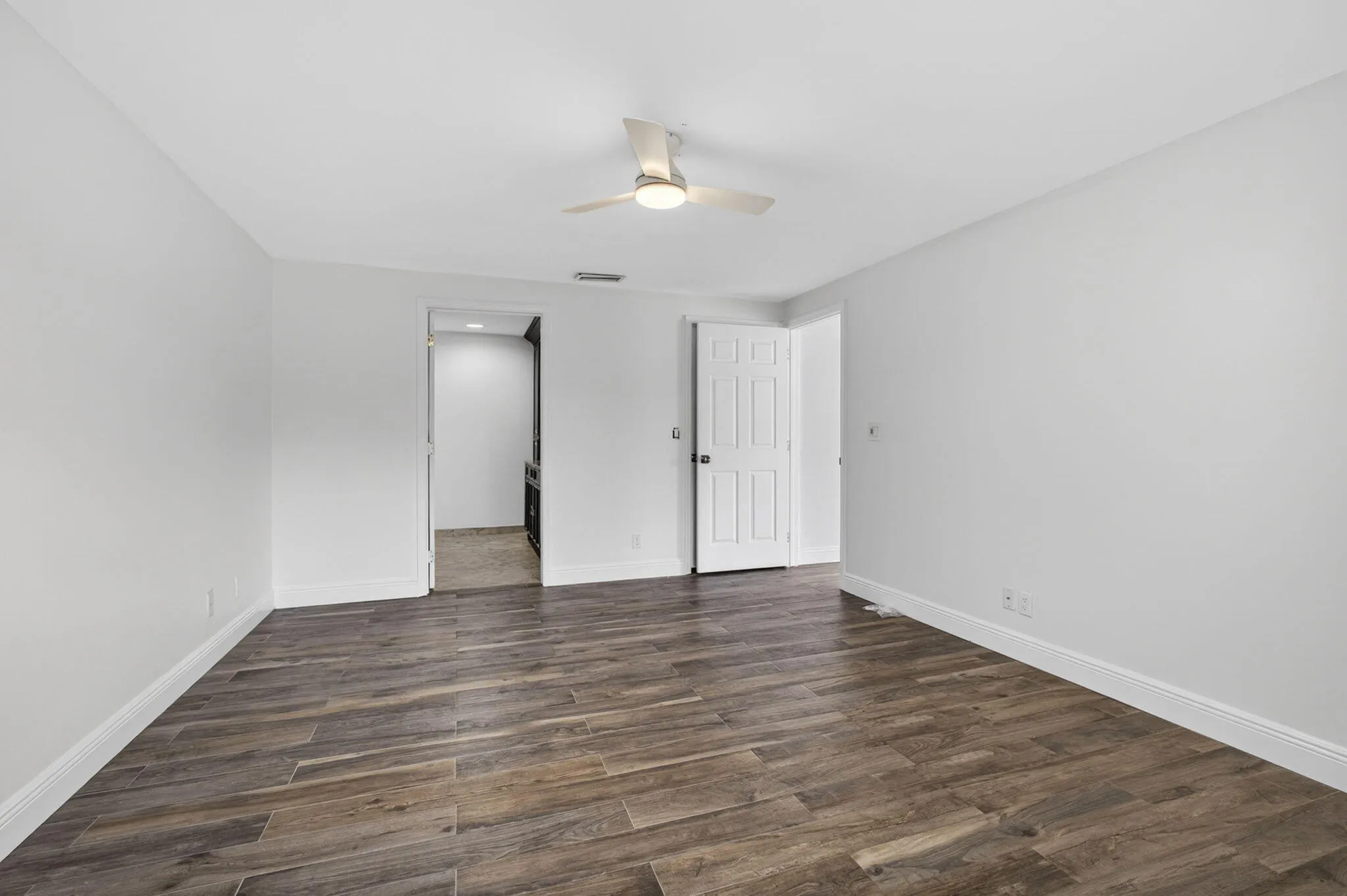 28-web-or-mls-BS1A1028