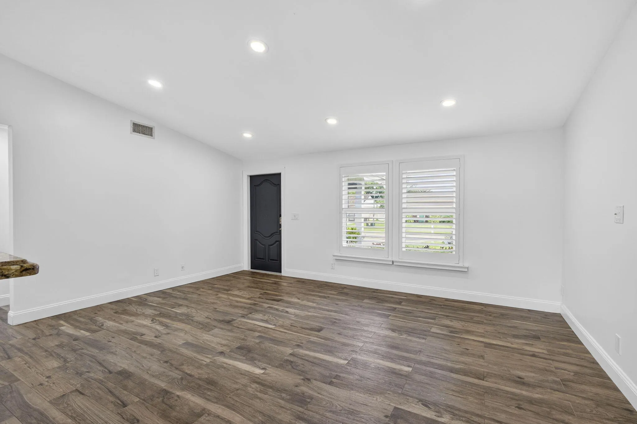 11-web-or-mls-BS1A0939