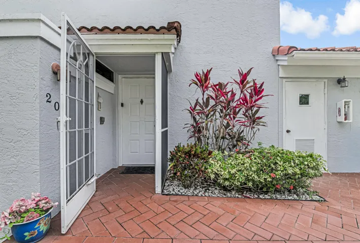 Exterior Entry