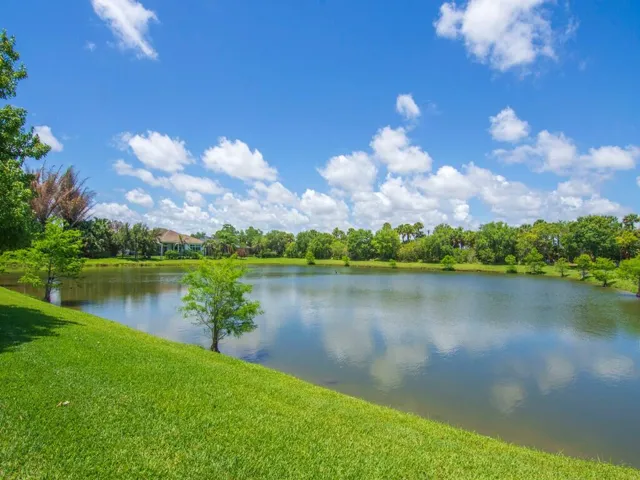 4405 65th Dr, Vero Beach 32967