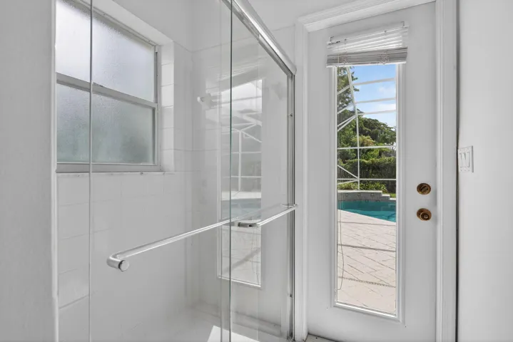 Cabana bathroom