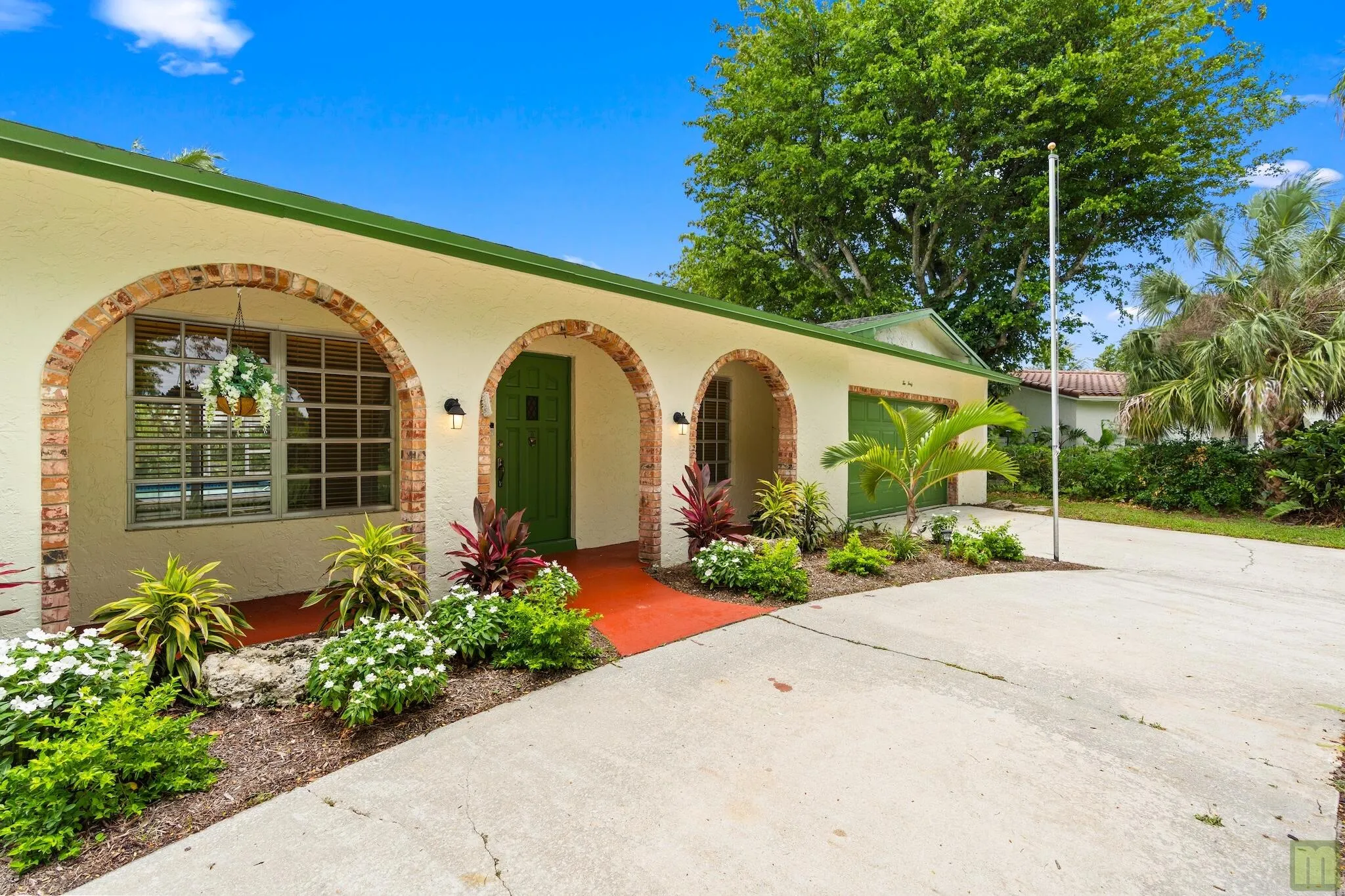 04 front-entry2
