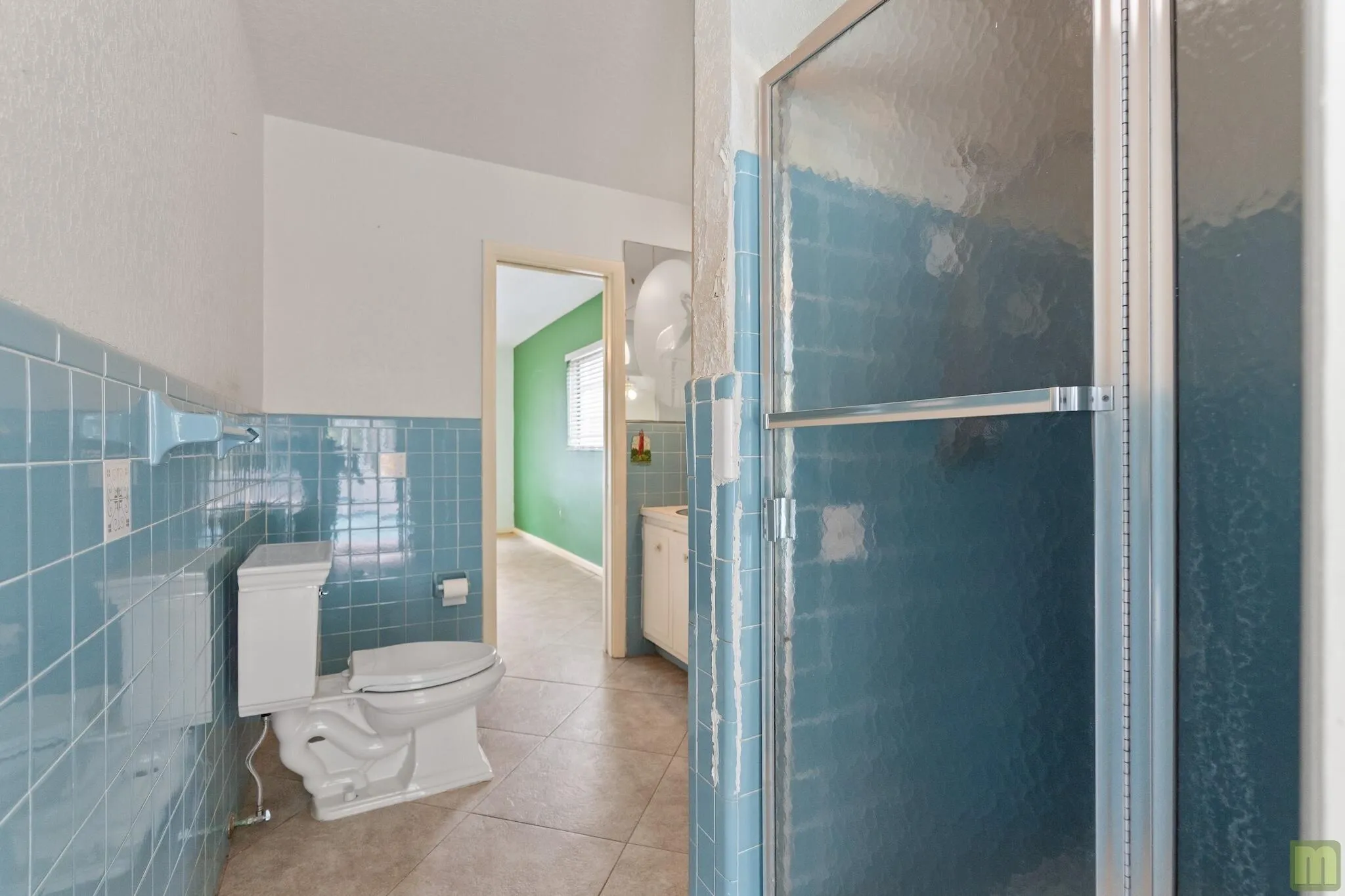 34 bath1b