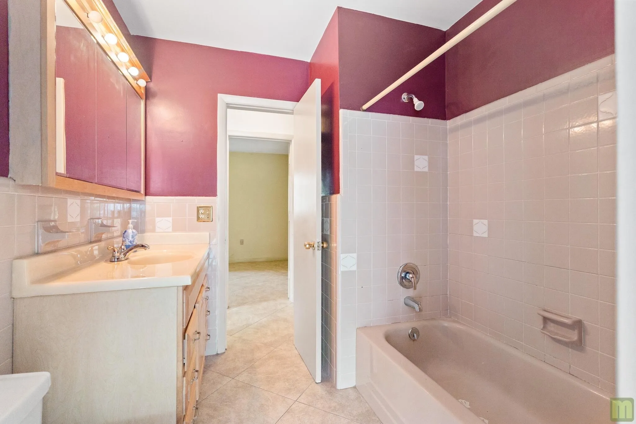 26 bath2b