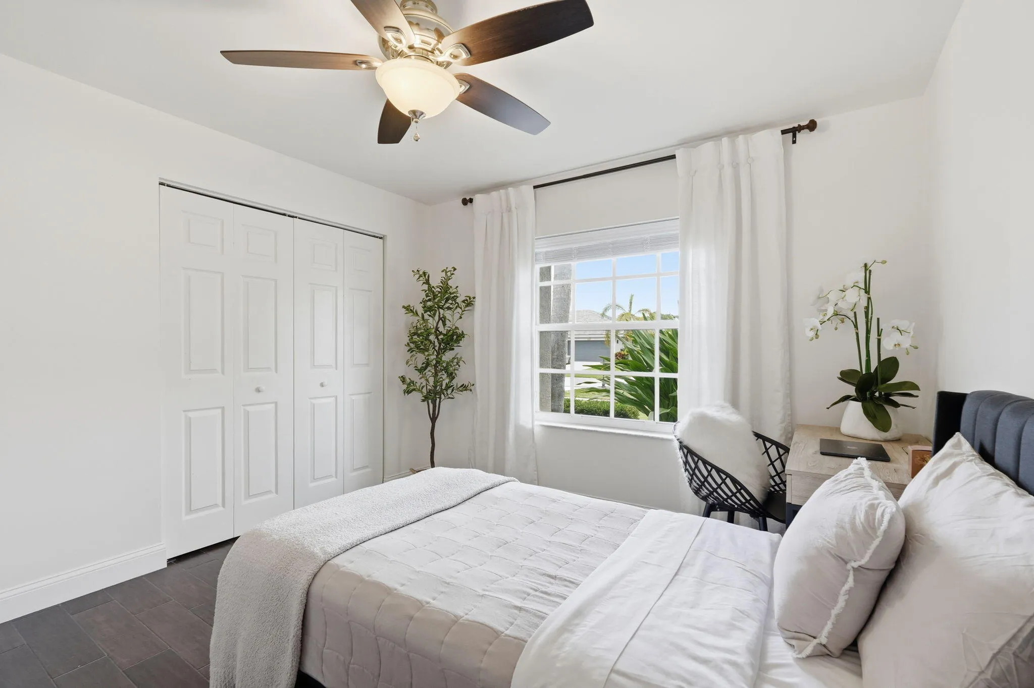 6-web-or-mls-3916_Cypress_Lake_Drive_006