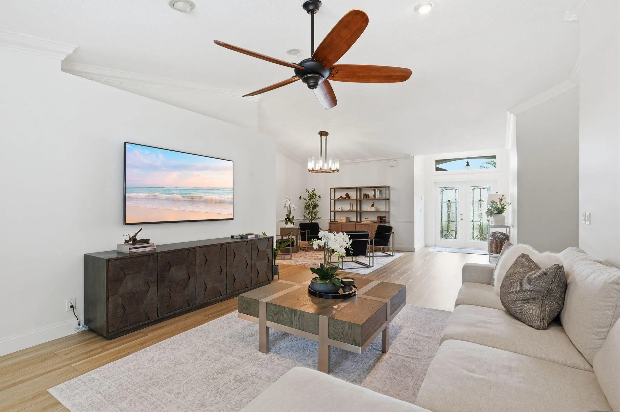 16-web-or-mls-3916_Cypress_Lake_Drive_01