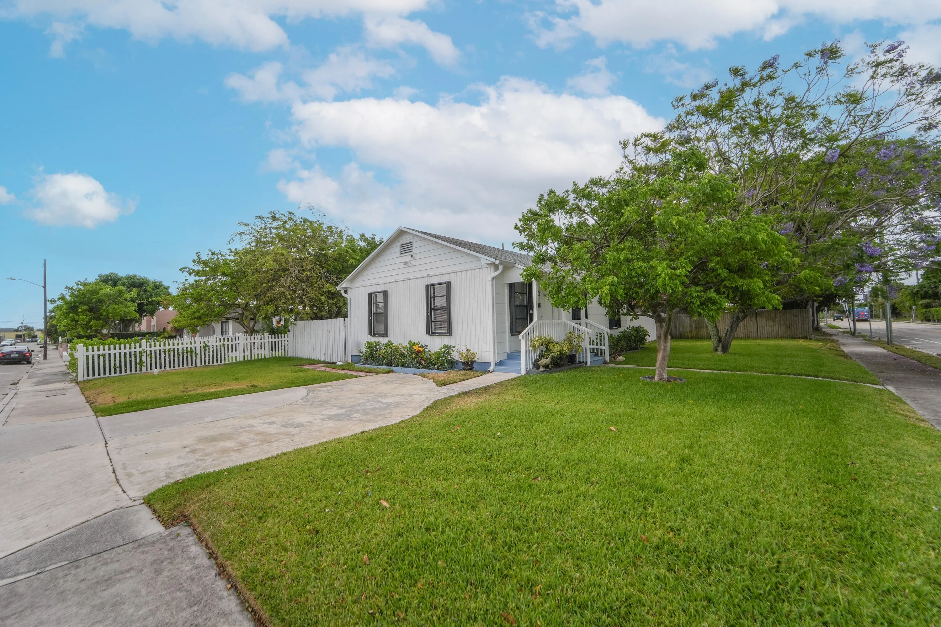 5000 Lake Ave WPB-11