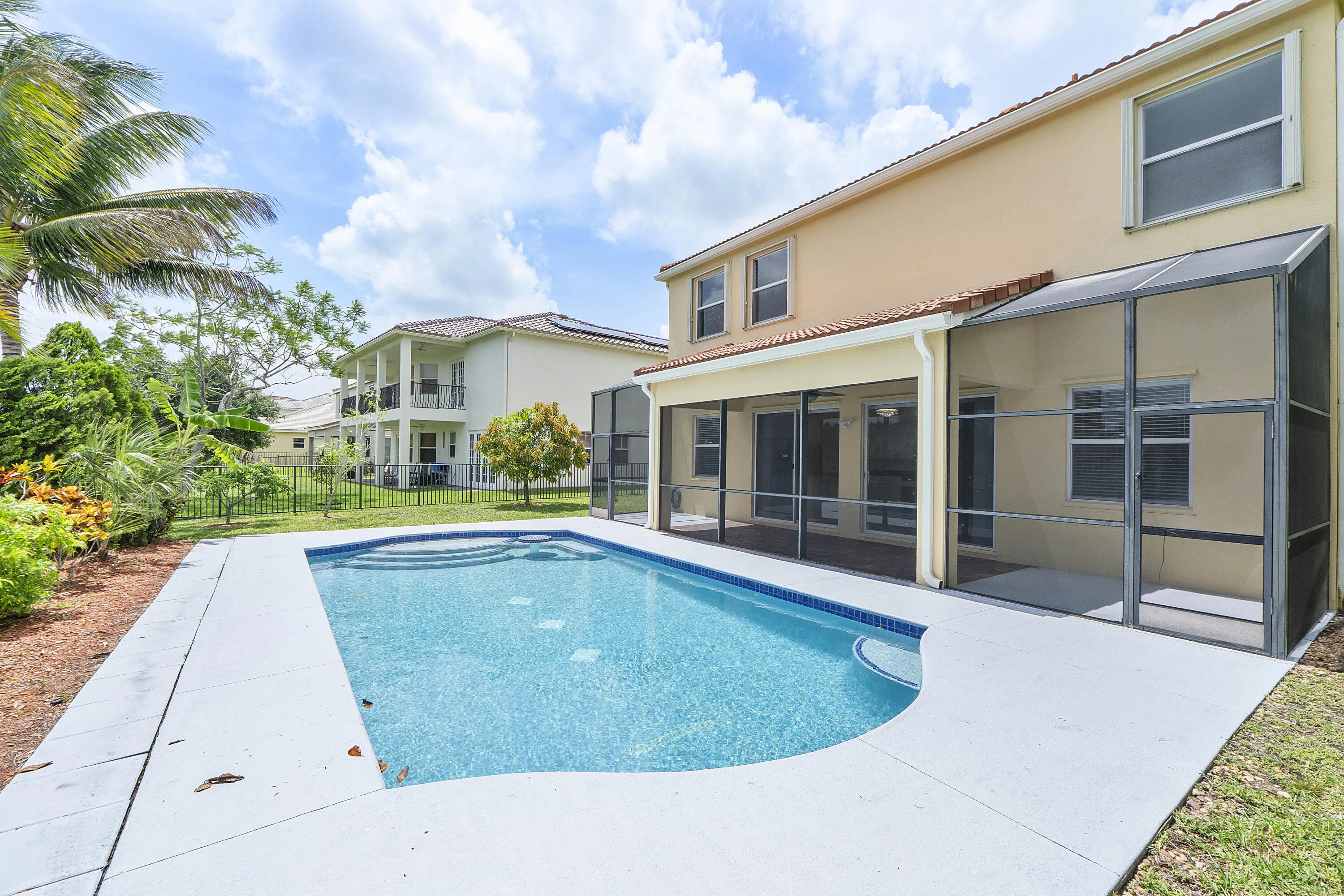 2392 Bellarosa Cir_021