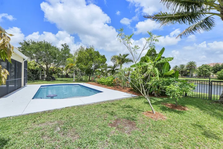 2392 Bellarosa Cir_014