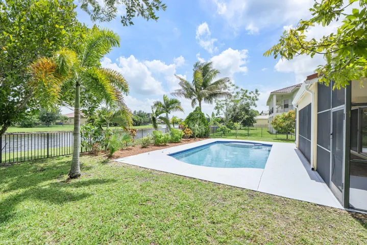 2392 Bellarosa Cir_019