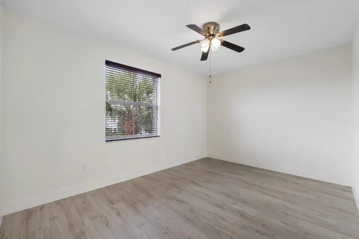 2392 Bellarosa Cir_059