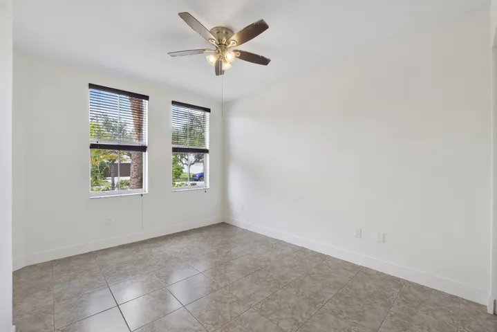 2392 Bellarosa Cir_047