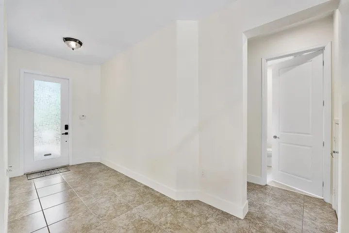 2392 Bellarosa Cir_026