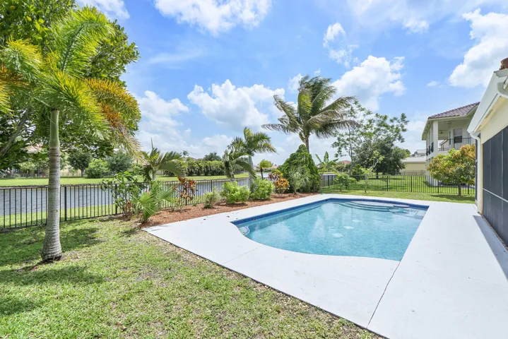 2392 Bellarosa Cir_020