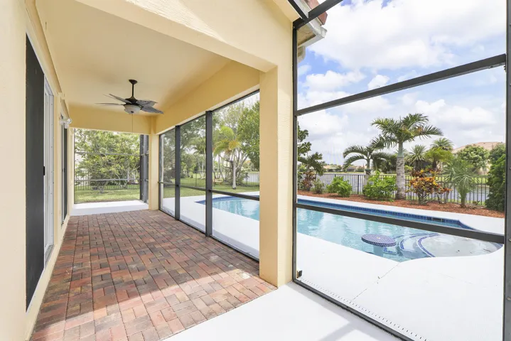 2392 Bellarosa Cir_012