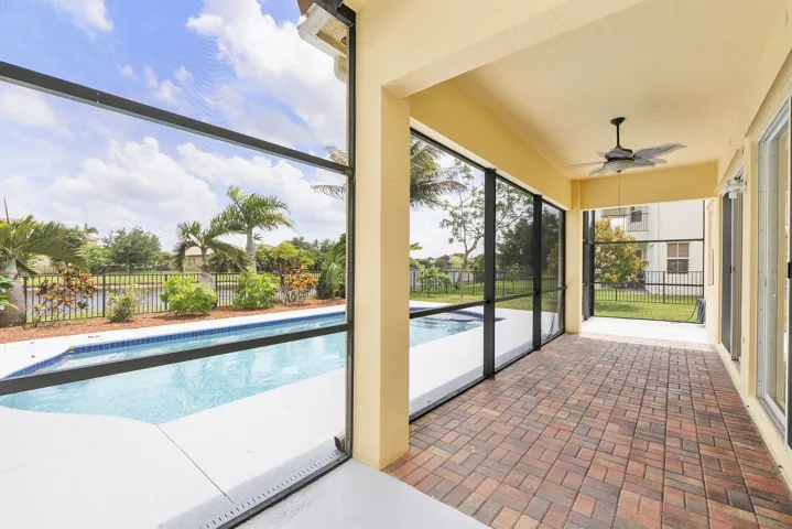 2392 Bellarosa Cir_010