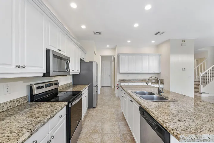 2392 Bellarosa Cir_040