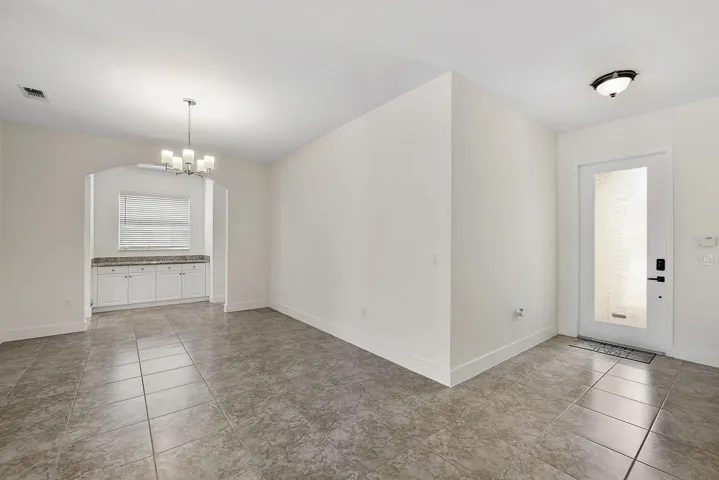 2392 Bellarosa Cir_027