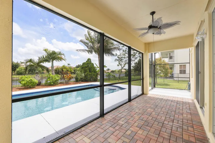 2392 Bellarosa Cir_011