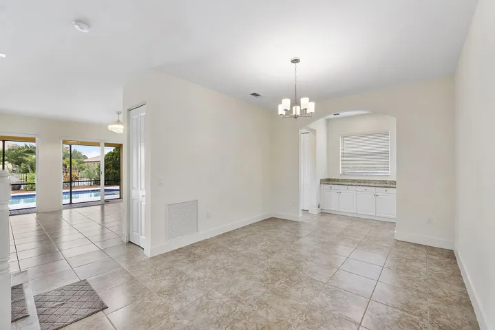 2392 Bellarosa Cir_031