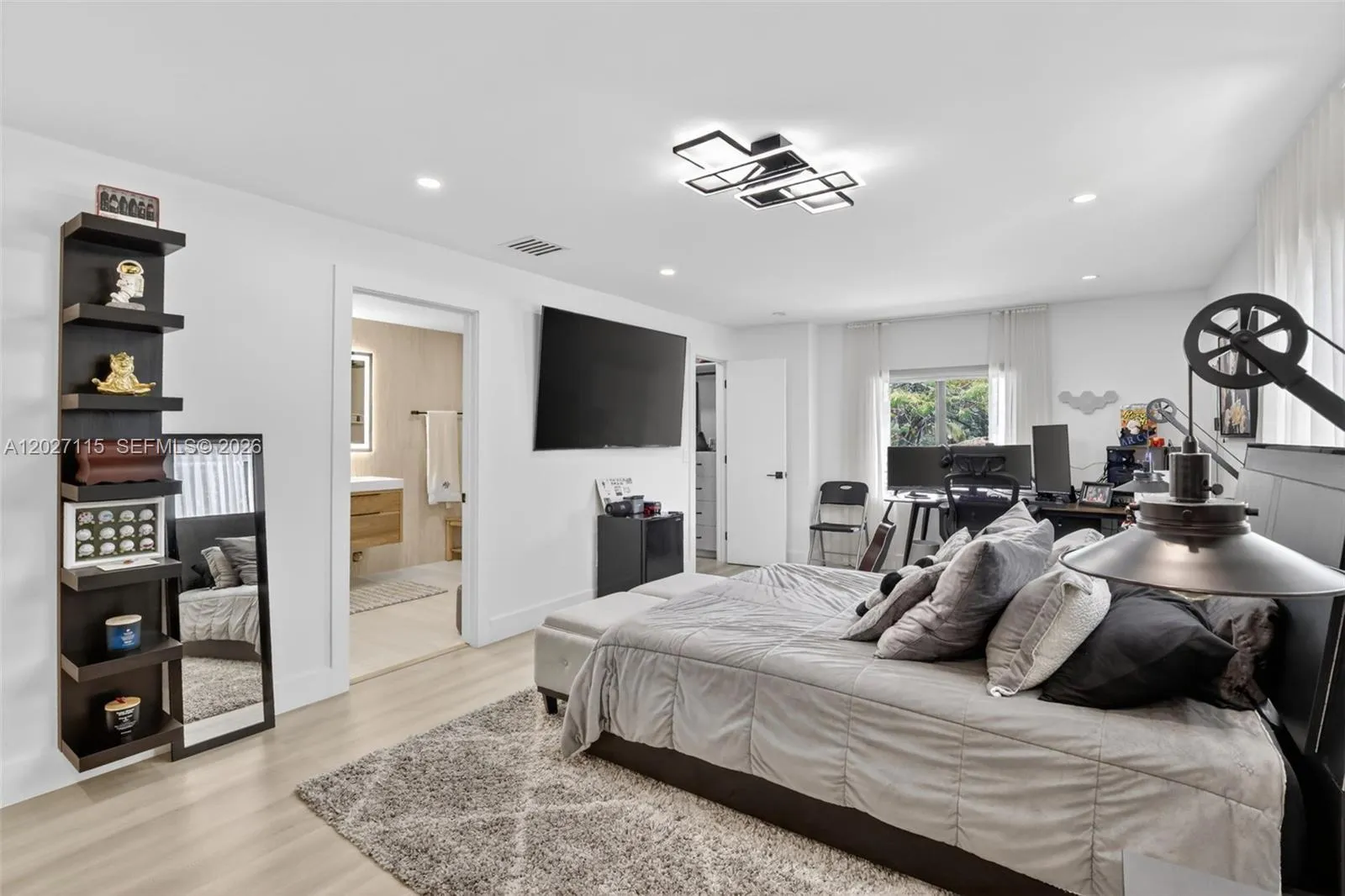 Property photo 126
