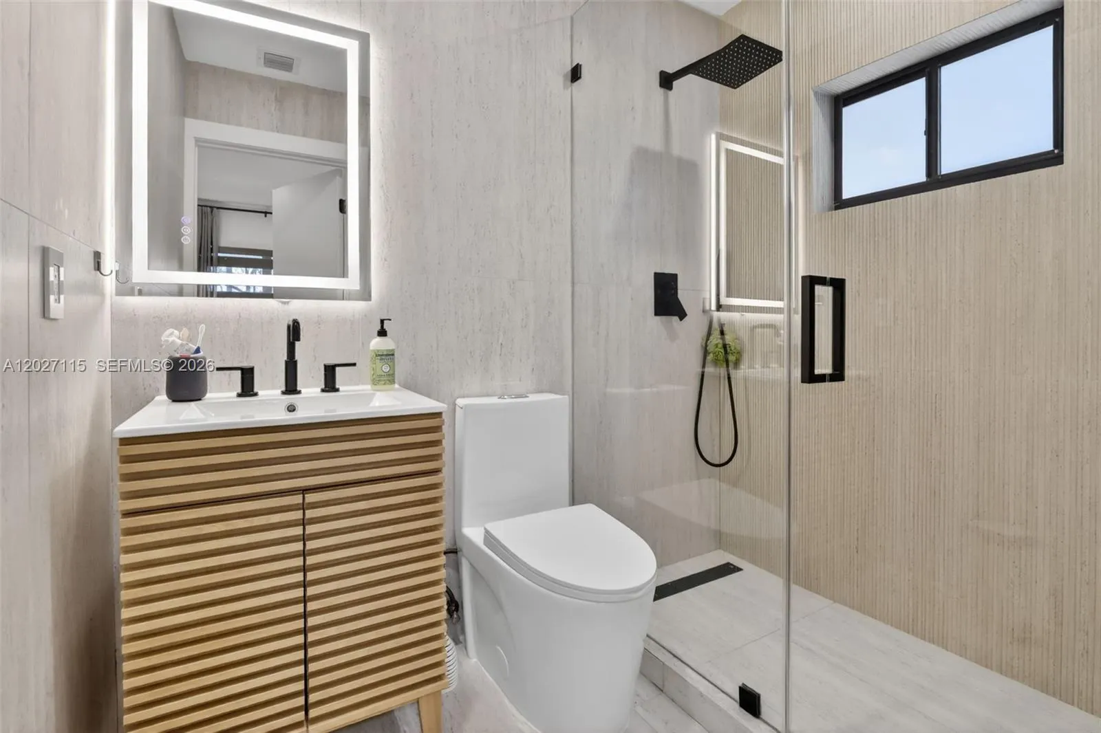Property photo 153