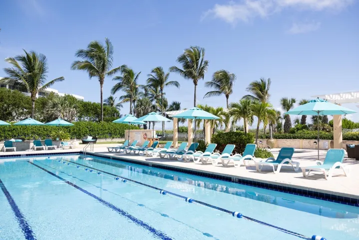 Club Pool