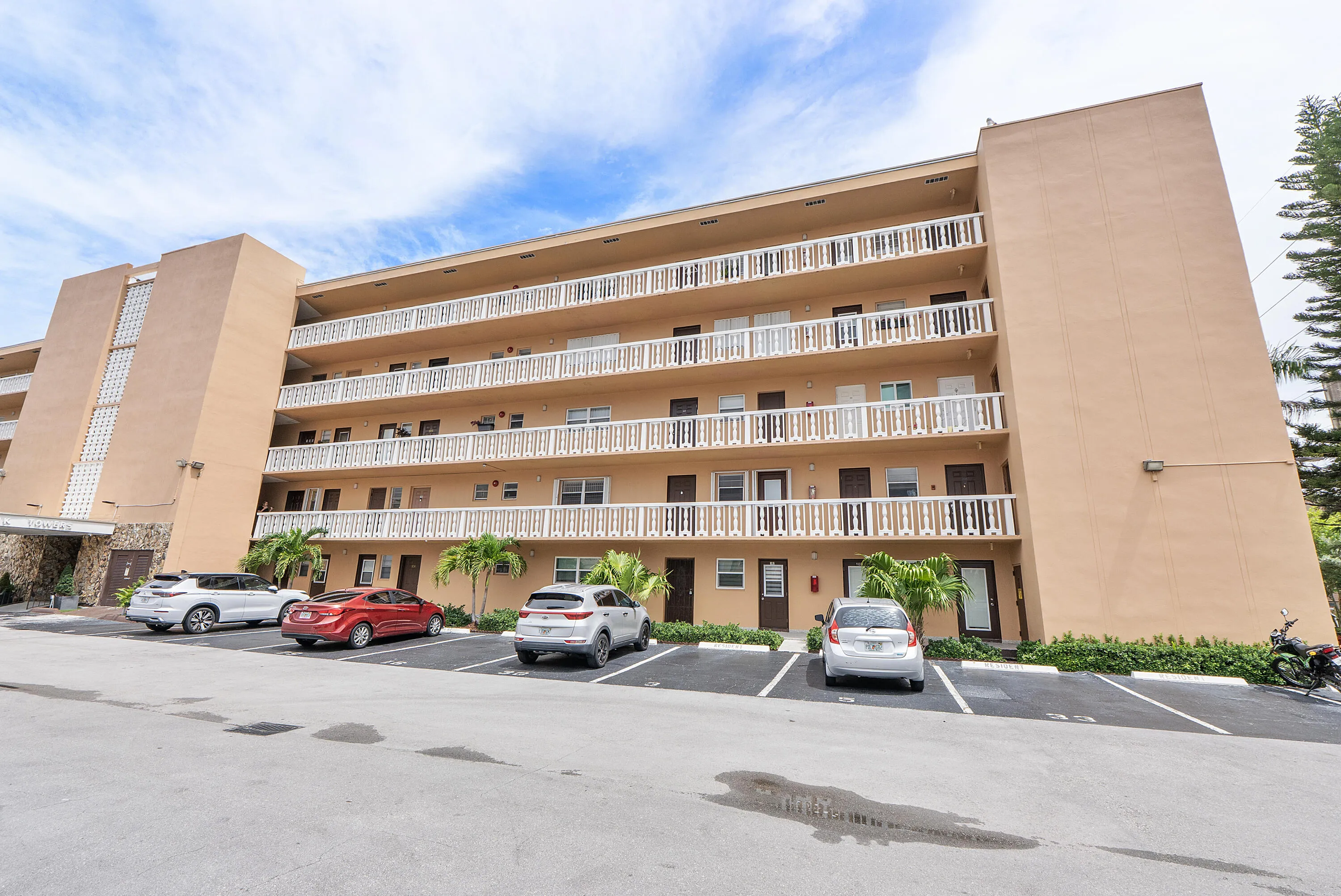 219 Ne 14th Ave u107_014