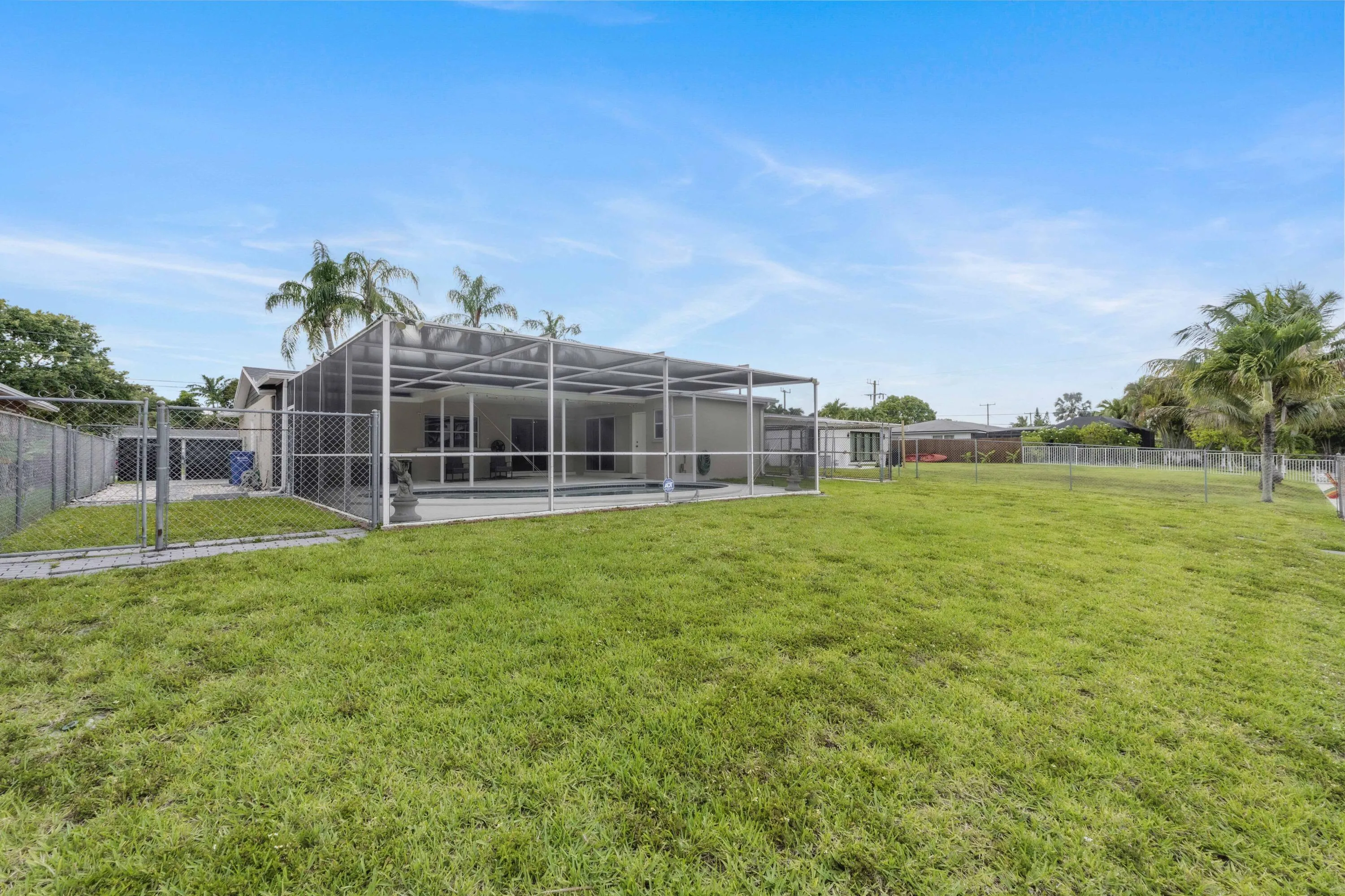 Lots of Space for Gardening, Kids to Play or Pets to Roam