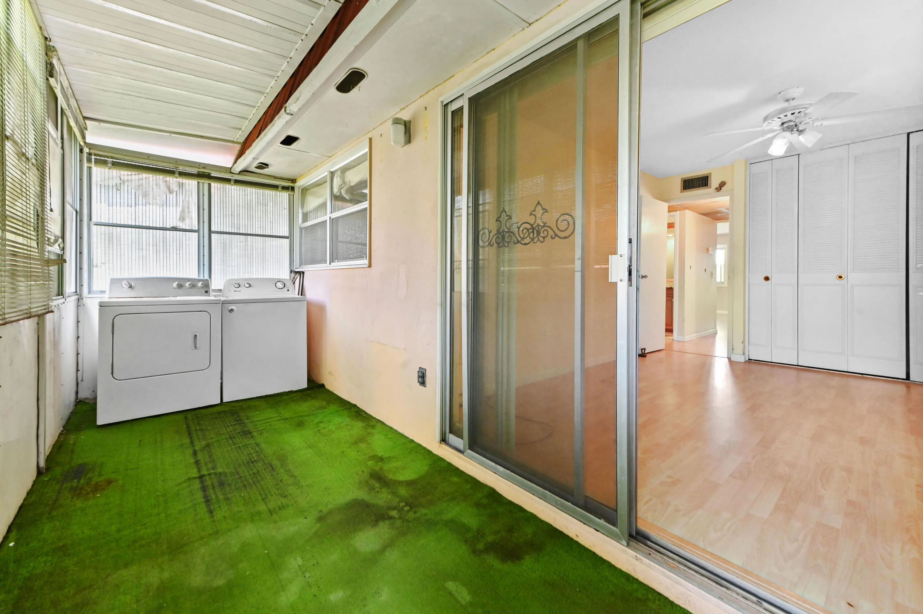 22 porch 02