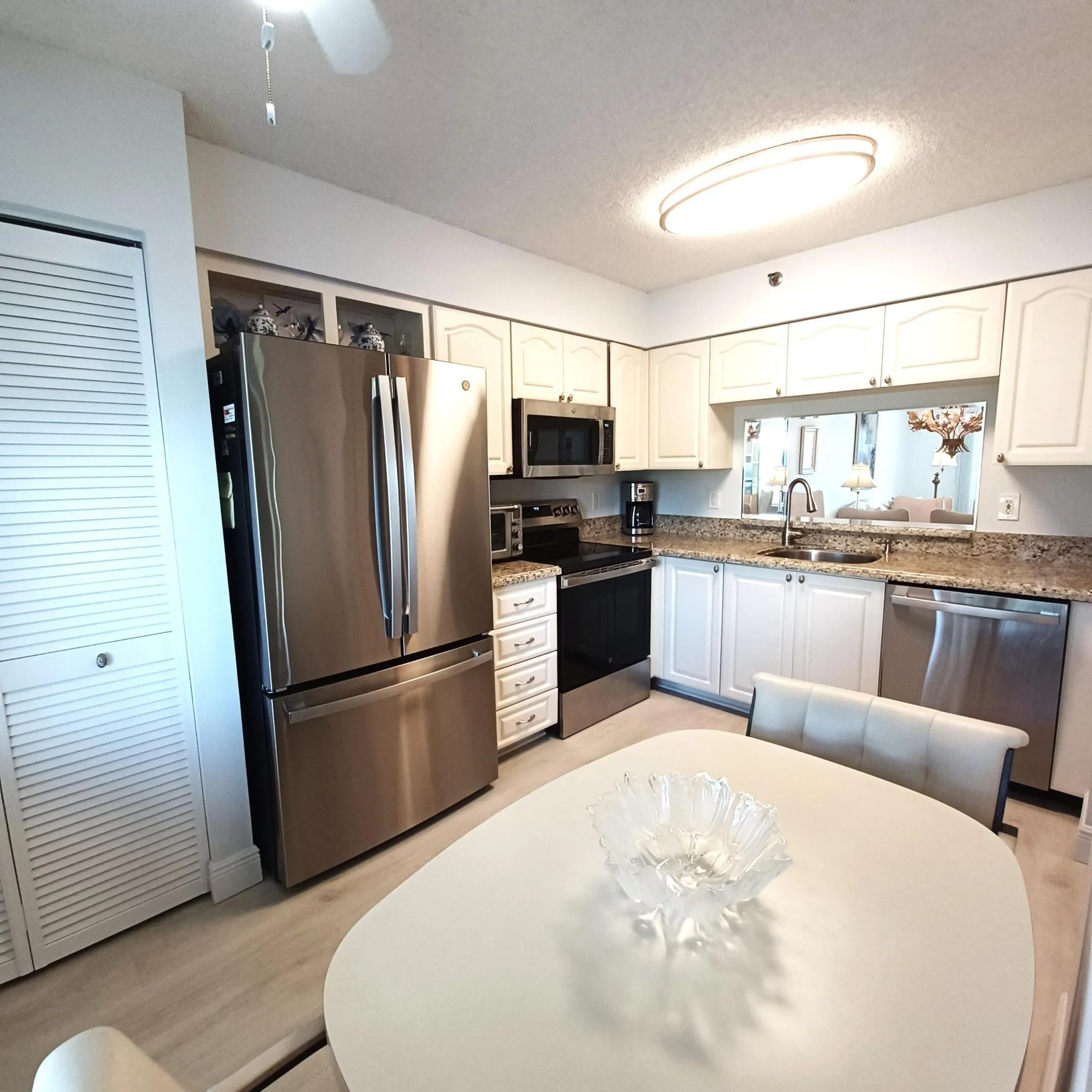 Stainless Steel L/G Appliances
