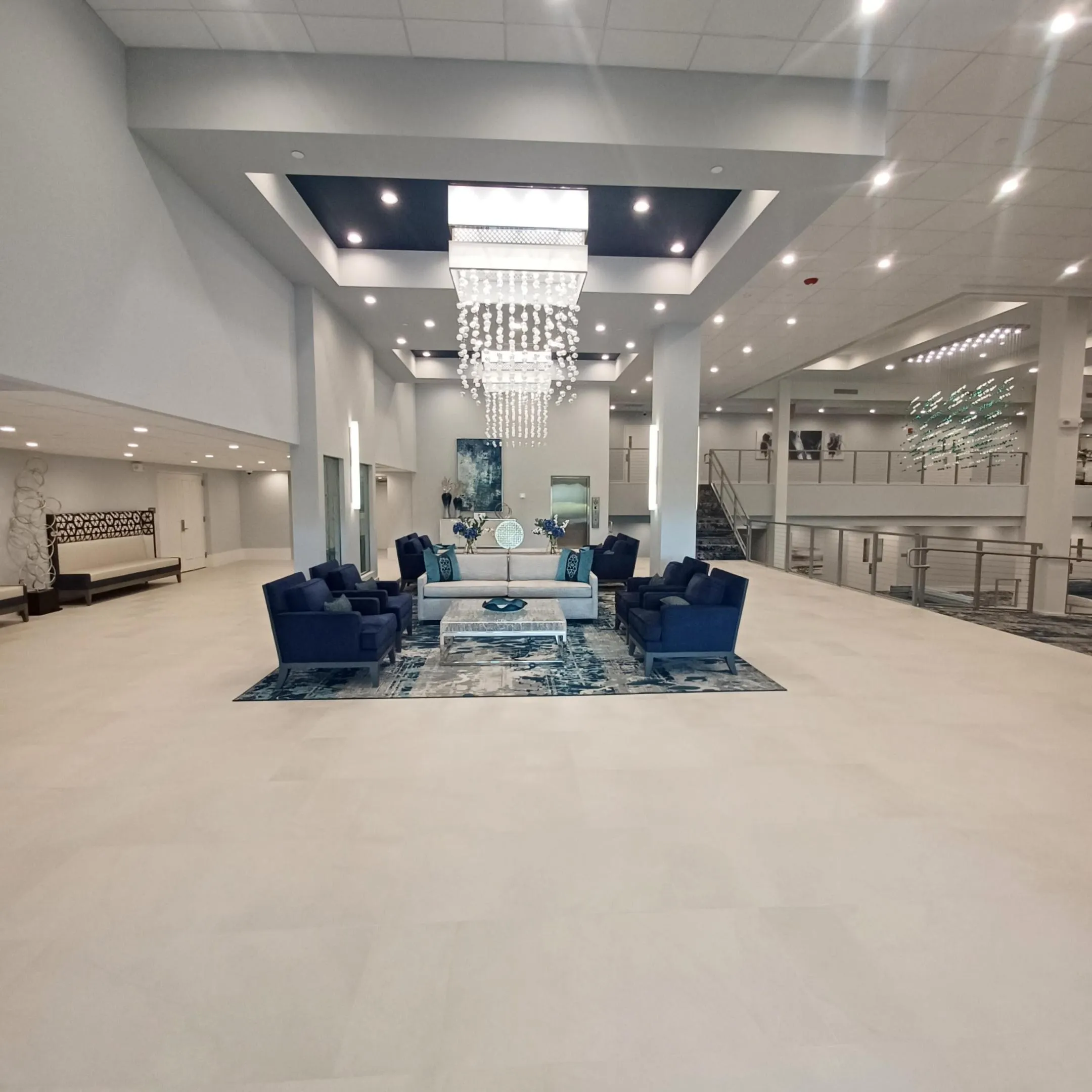 Atrium 6