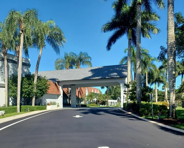 Clubhouse 2