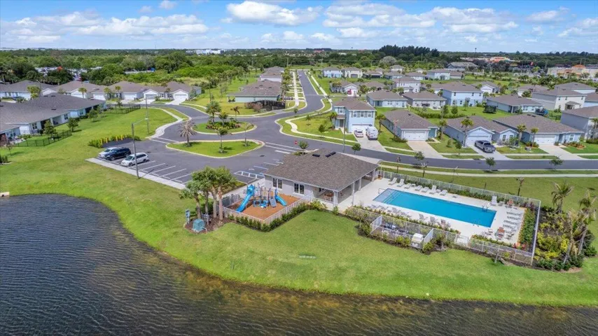 Avalon Crossing community clubhouse