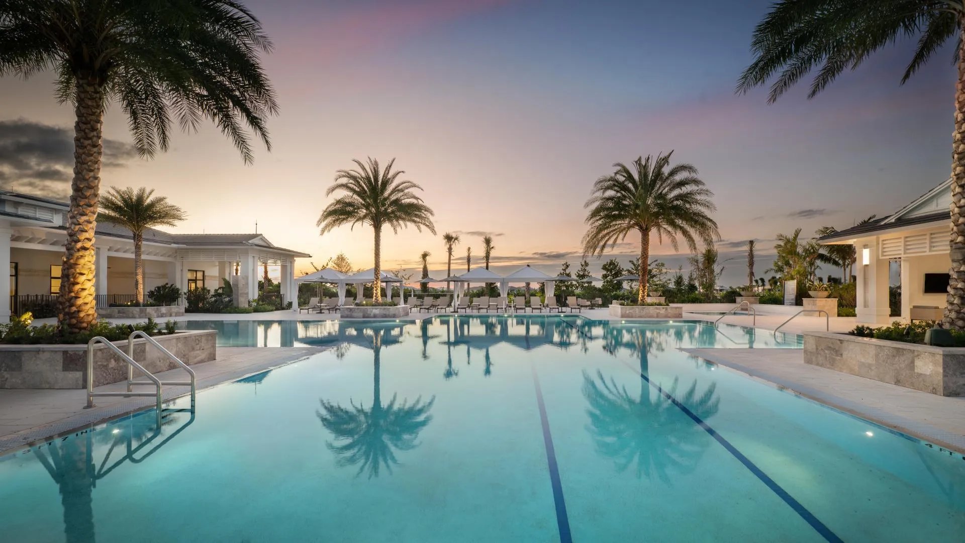 The-Pearl-at-Regency-at_Avenir_Pool_Suns