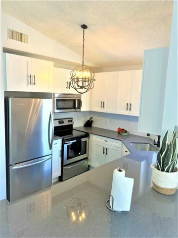 kitchen (1)