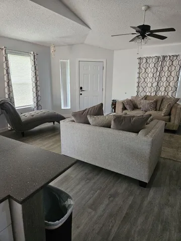 livingroom new 1