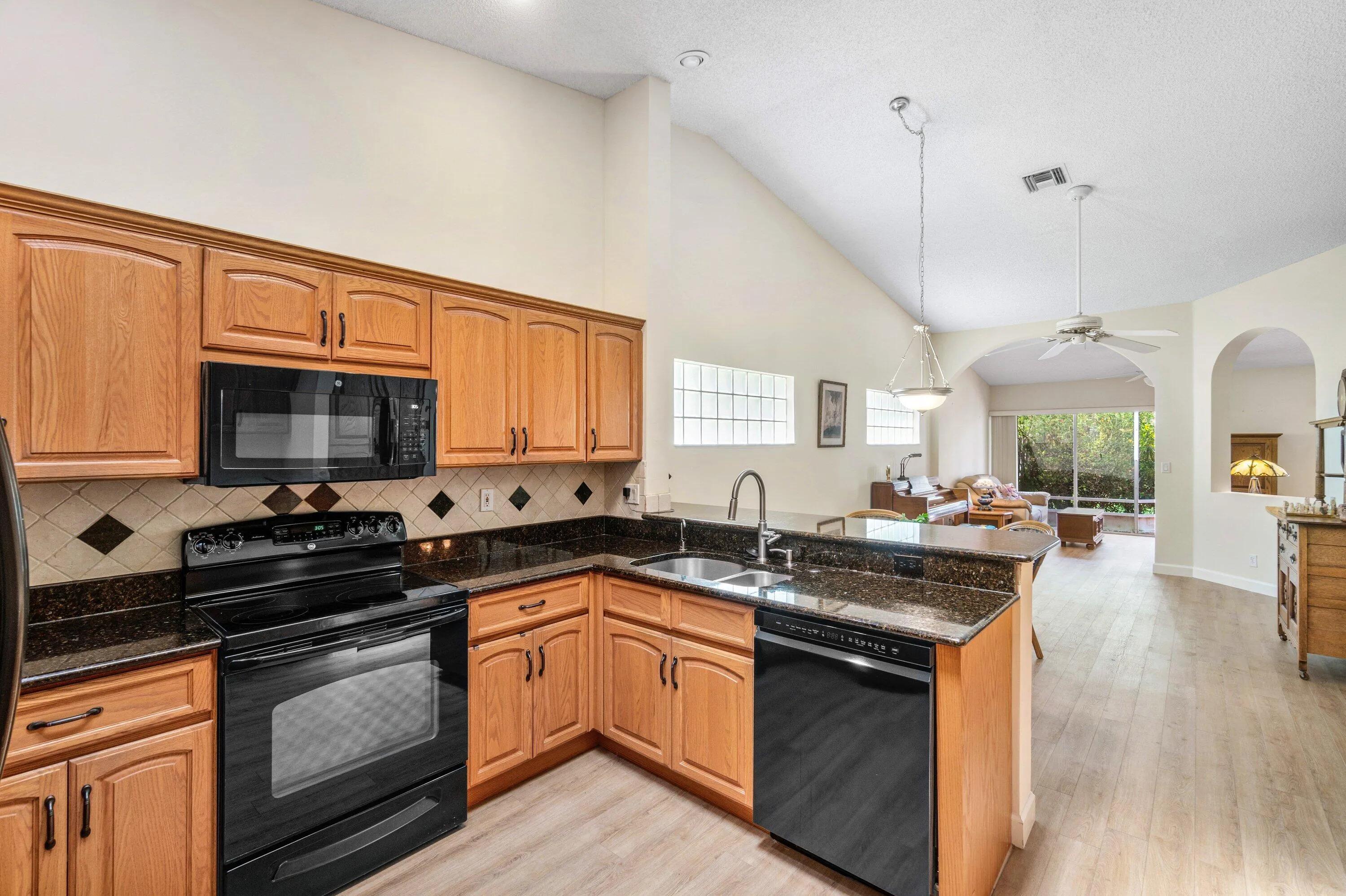 Kitchen 5