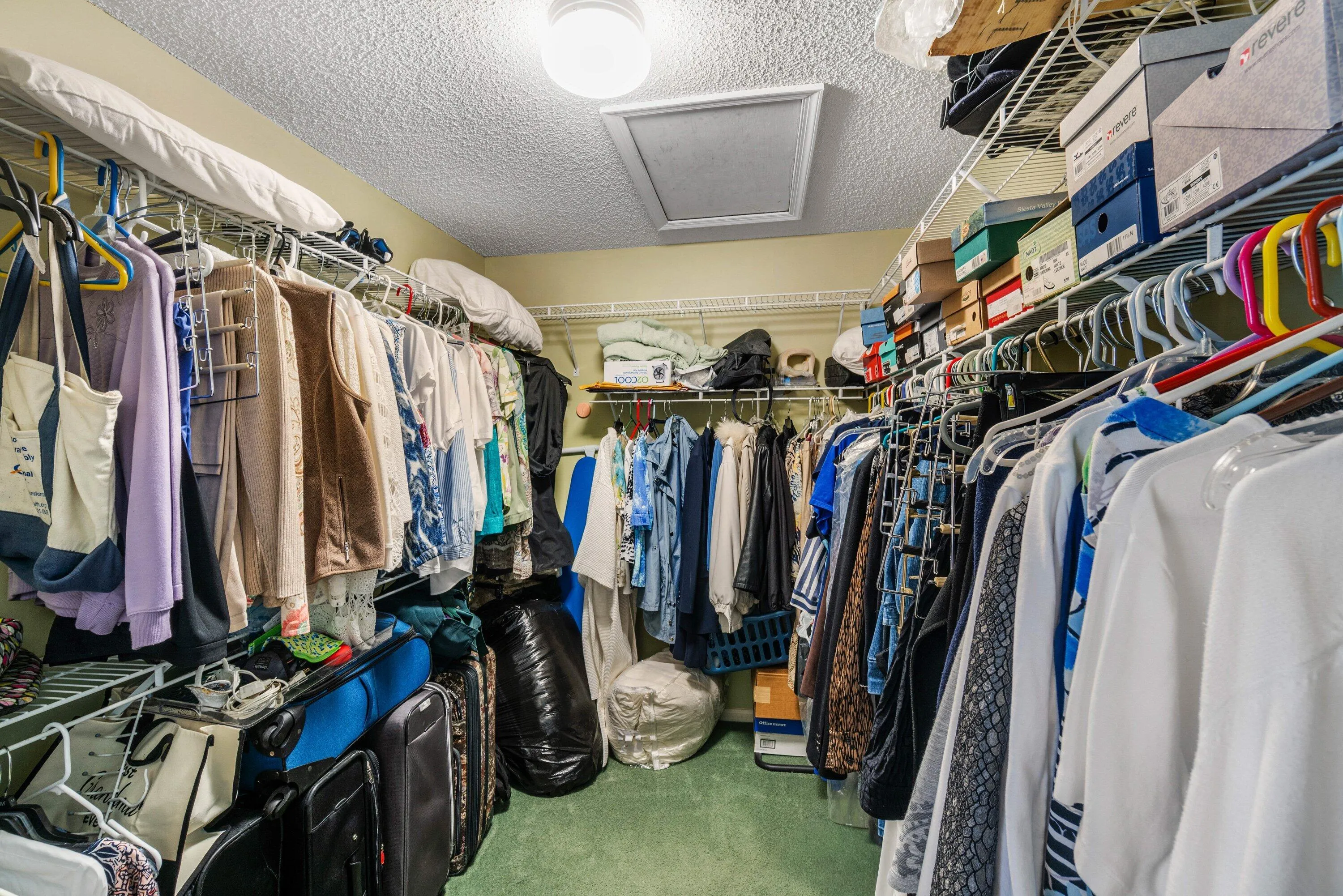 Primary Walk in Closet