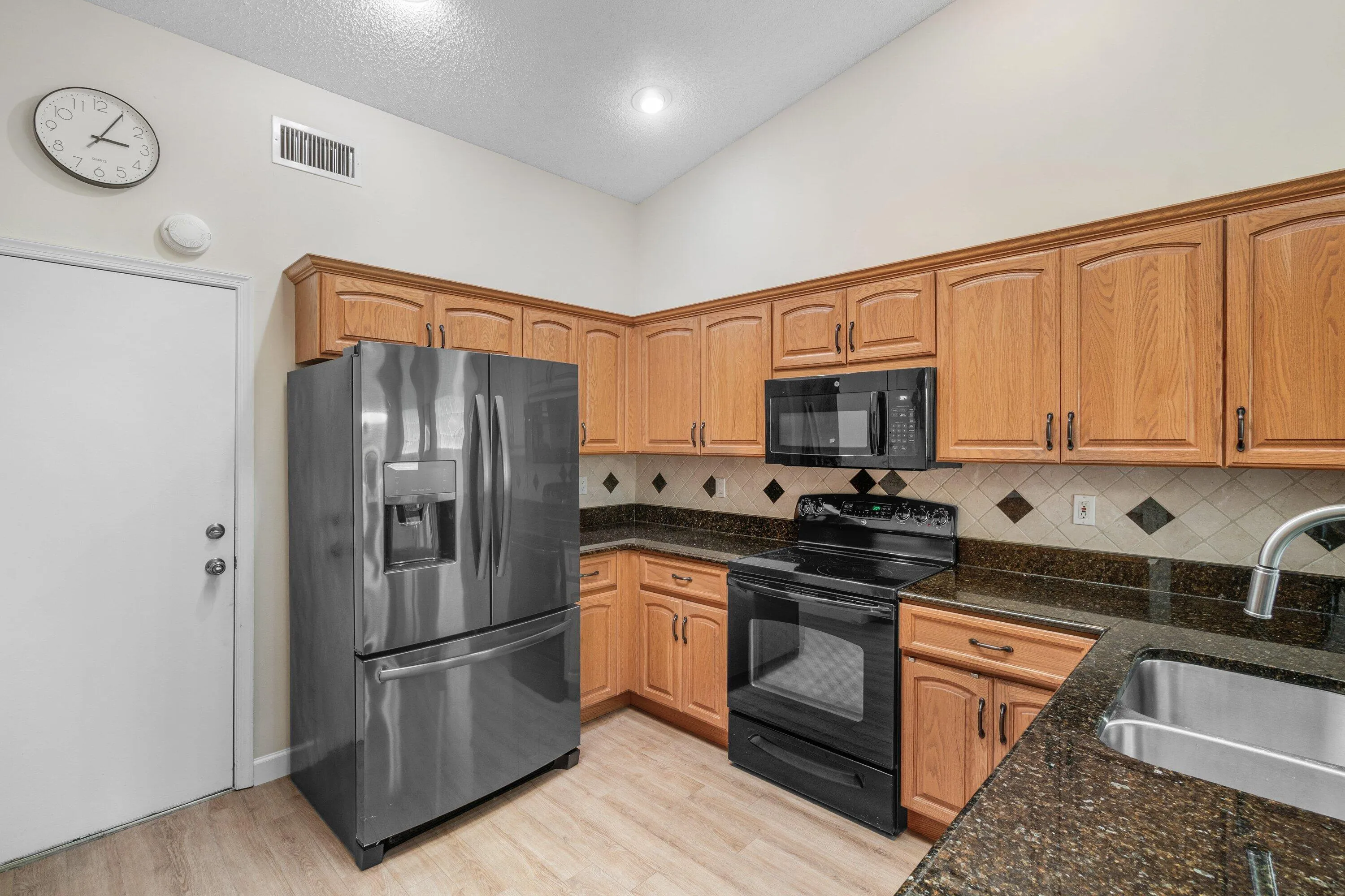Kitchen 2