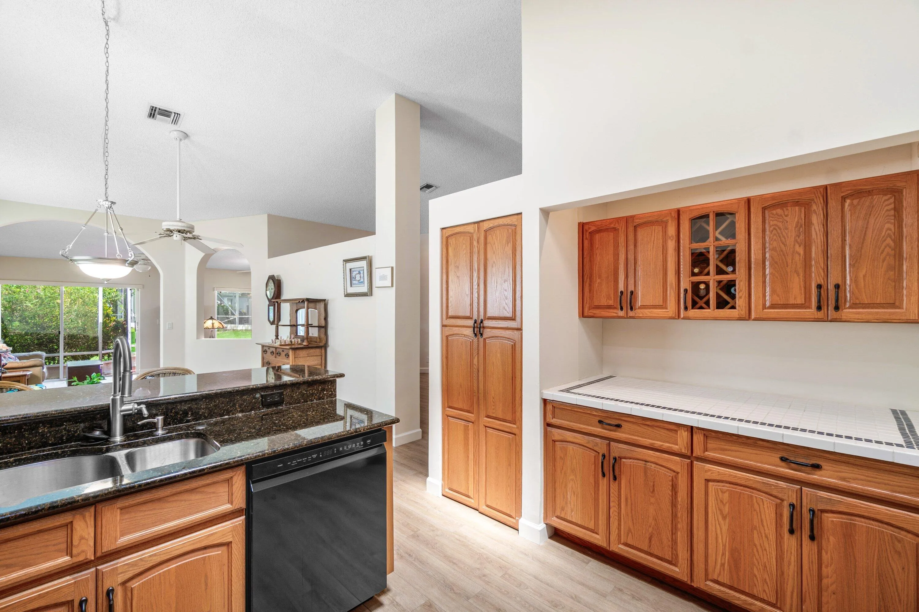 Kitchen 4