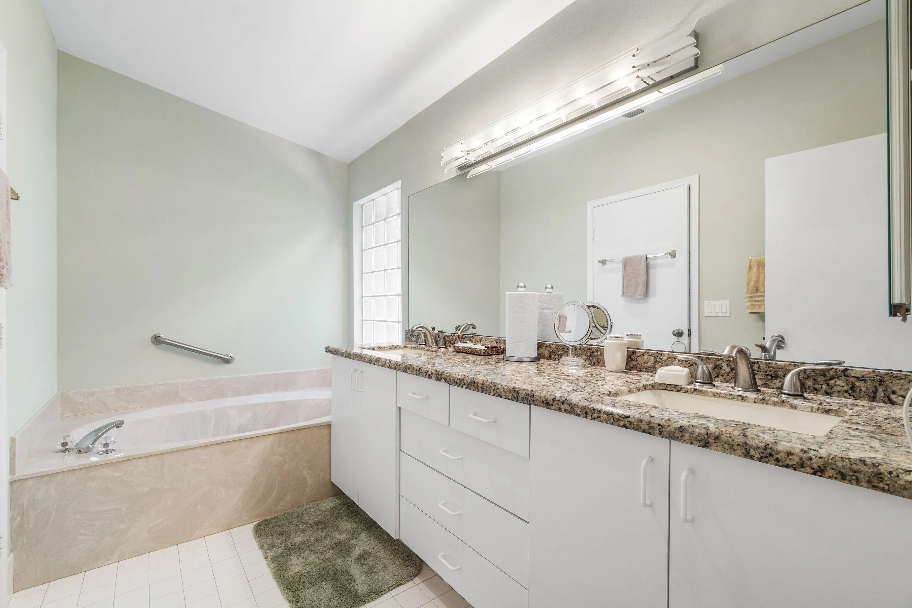 Primary Bath Left
