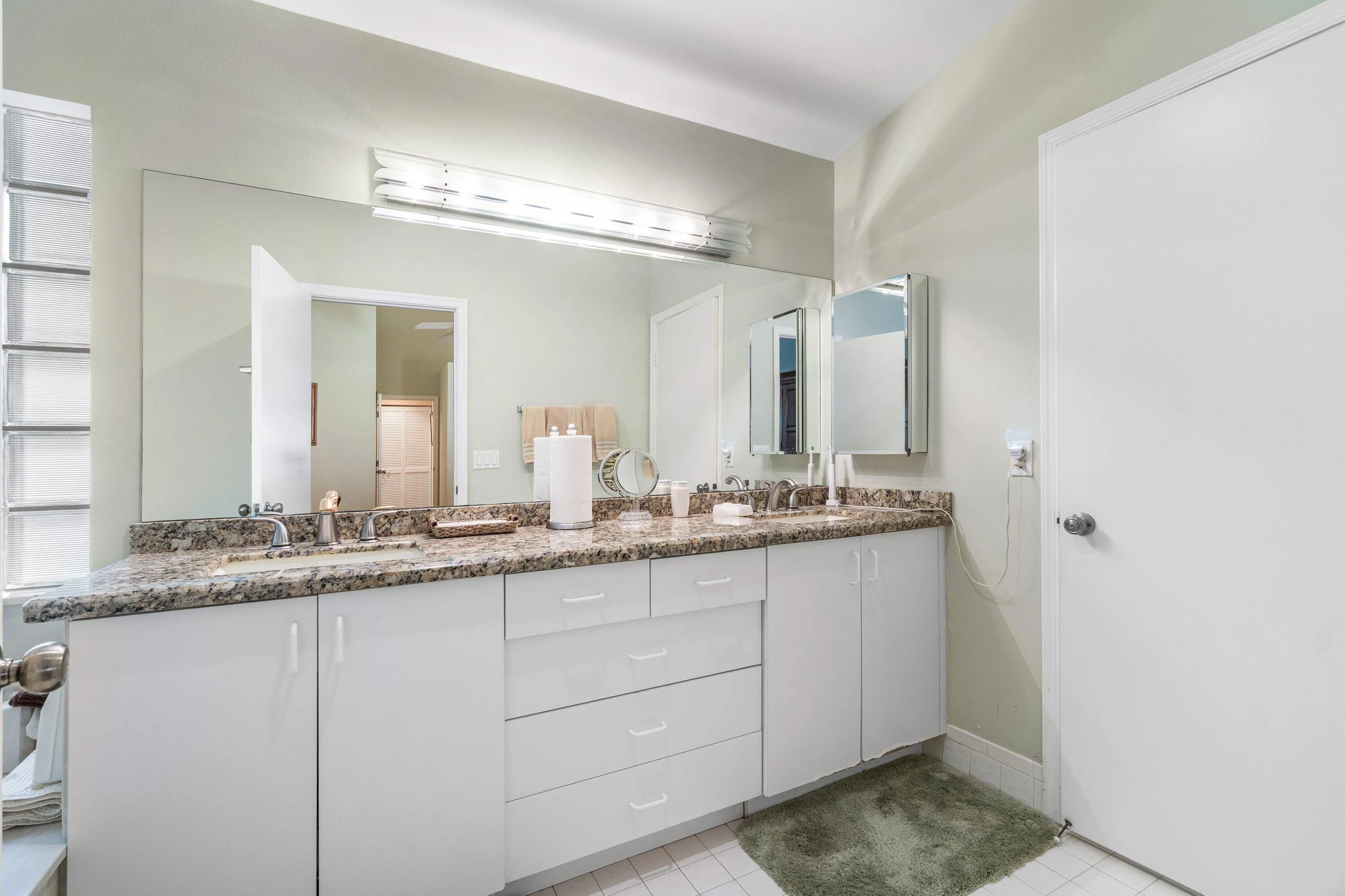 Primary Bath Right