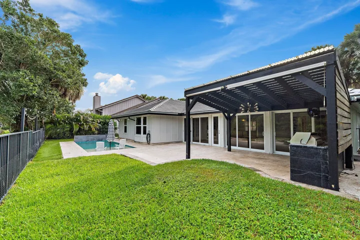 074-18169LakeBendDr-Jupiter-SMALL
