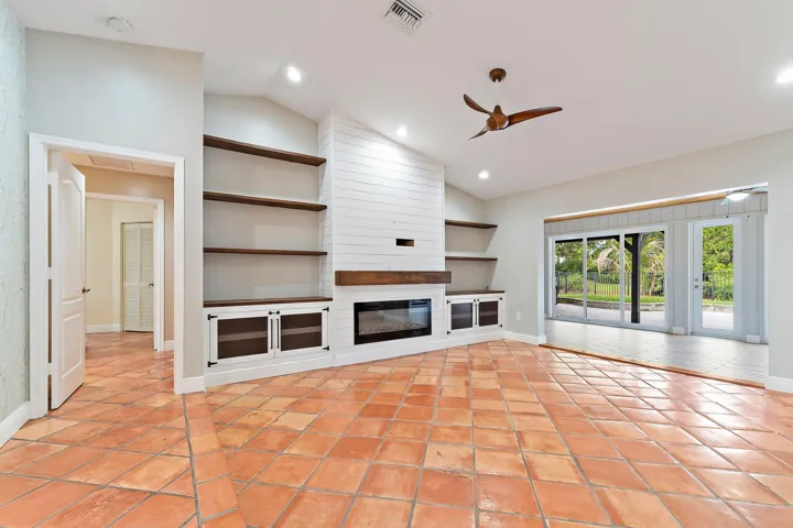 031-18169LakeBendDr-Jupiter-SMALL