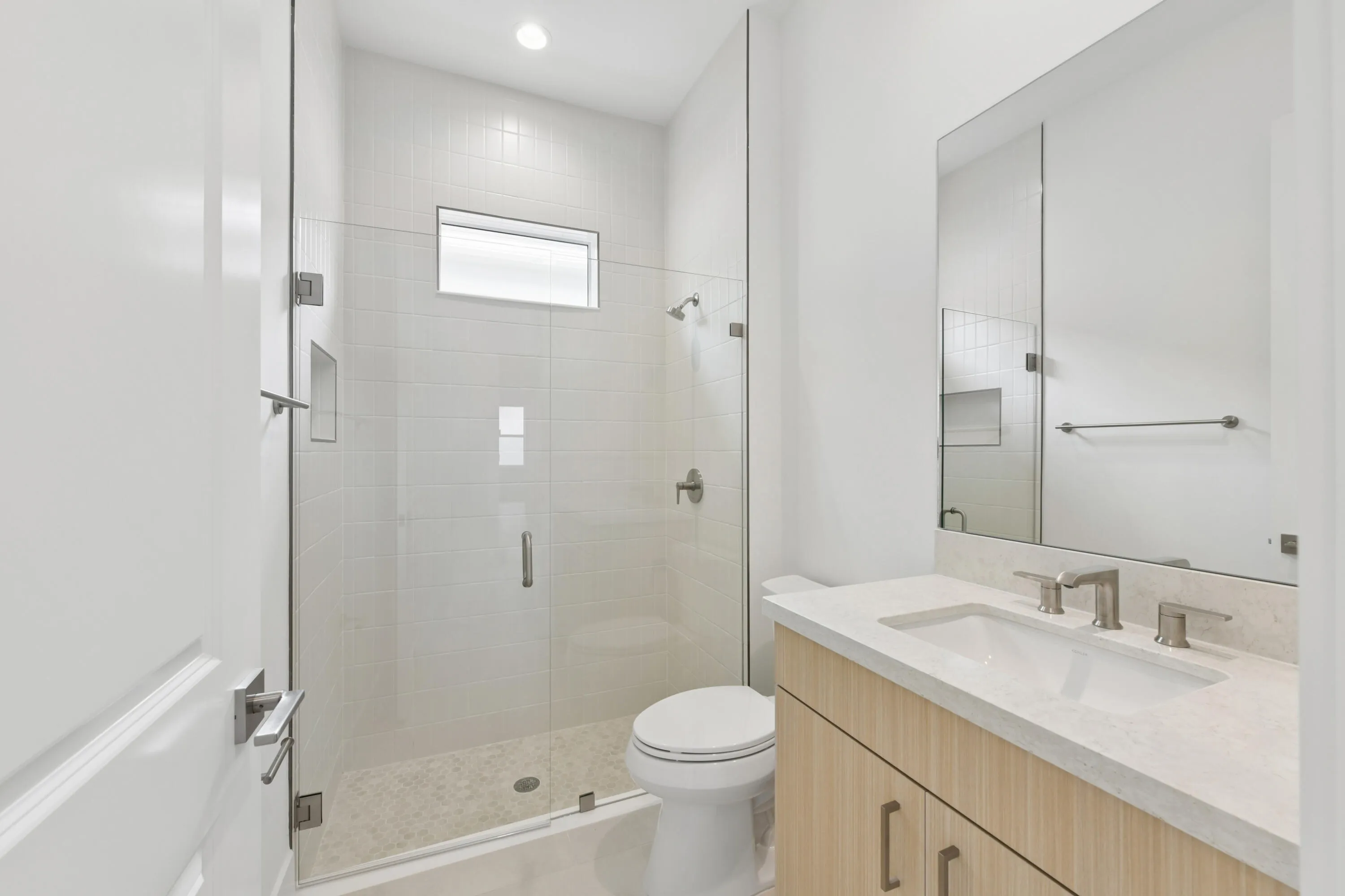 Guest Bathroom 3