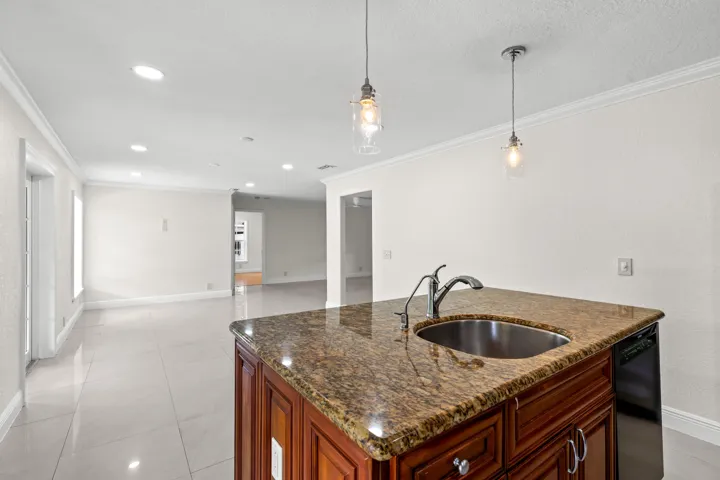 Kitchen 3