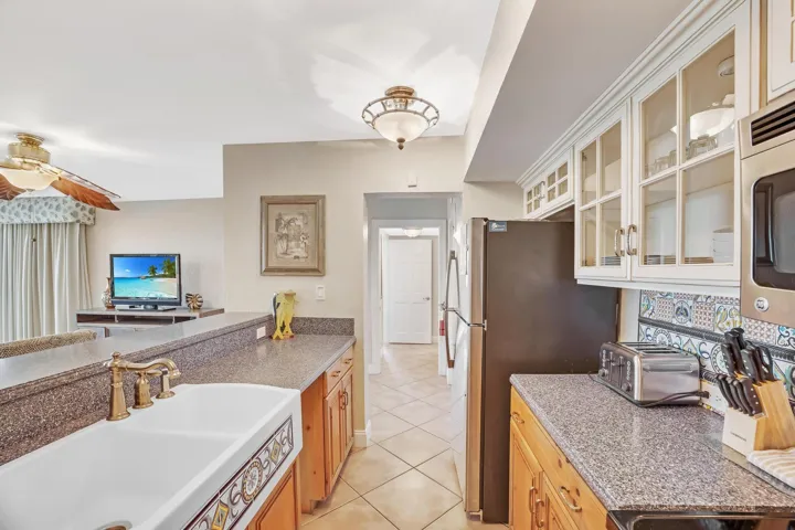 Lots of kitchen space