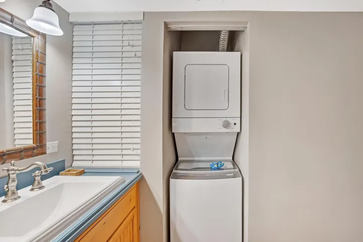 Washer dryer in guest bathroom